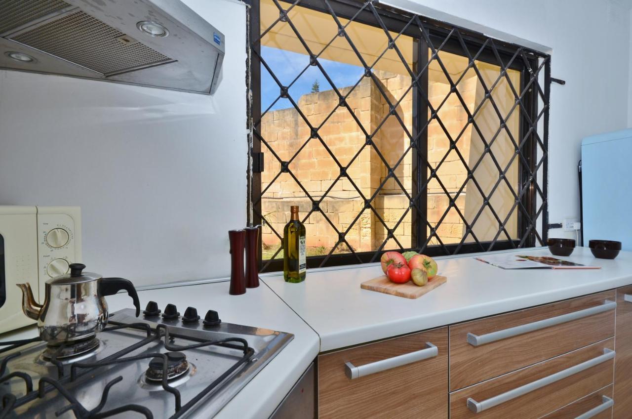 Light And Bright St Julians Central 1 Apartment Saint Julian's Exterior photo